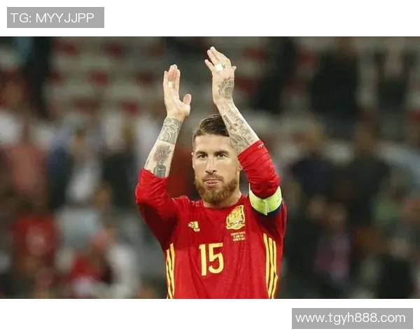 足球巨星荣耀之路：盘点历届足球球星奖项及其背后的传奇故事